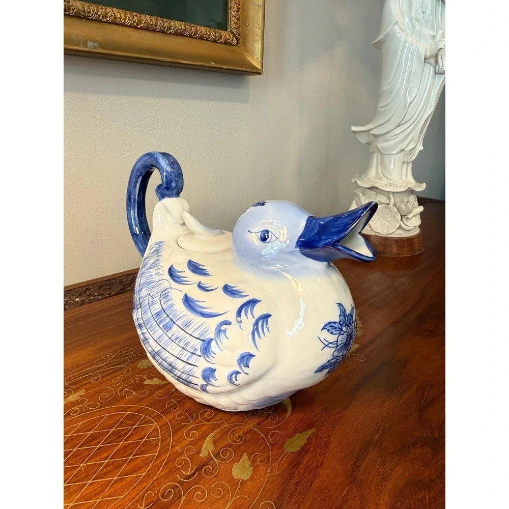 Vintage Blue & White Duck Teapot‎ | Bombay Company Chinoiserie
